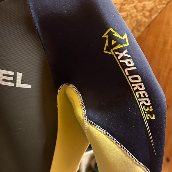 Excel youth wetsuit - Picture 2 of 7